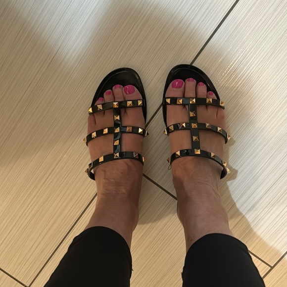 Mudd brand black flat heel sandals NWT - Picture 4 of 4